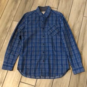 Men’s blue plaid button down